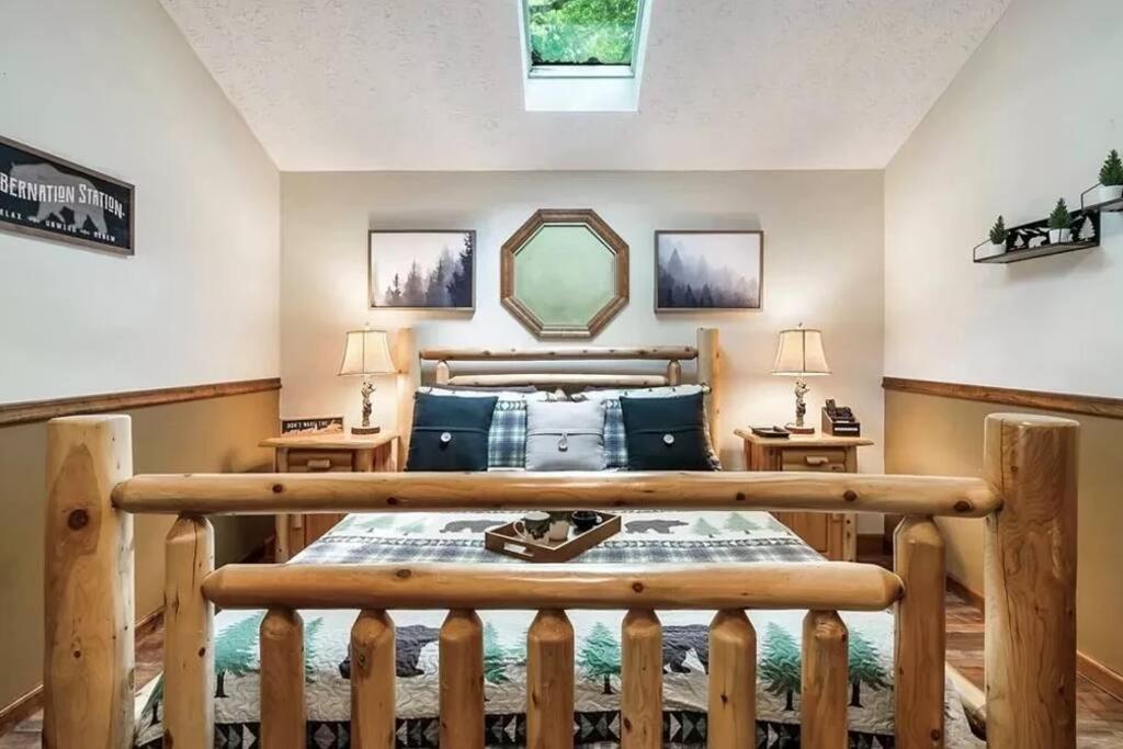 Beary Peaceful Smokies Retreat: Hot-Tub & Pools Villa Пиджен Фордж Екстериор снимка