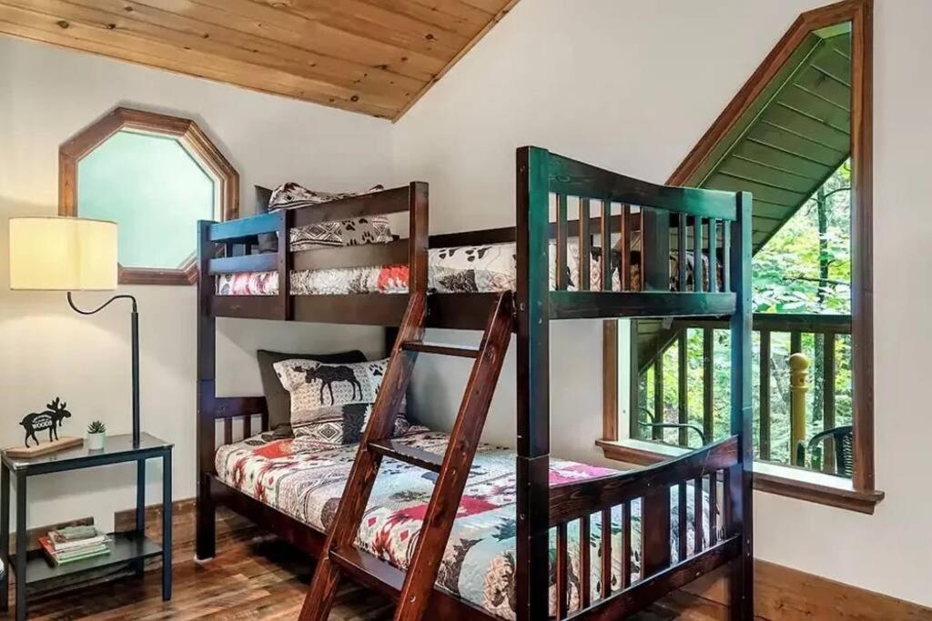 Beary Peaceful Smokies Retreat: Hot-Tub & Pools Villa Пиджен Фордж Екстериор снимка